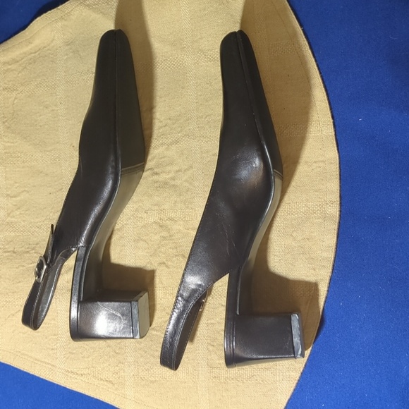 Essentials Women's Black Leather Slingback Heels Now Only $15 Size 7.5 Women's - Picture 4 of 5